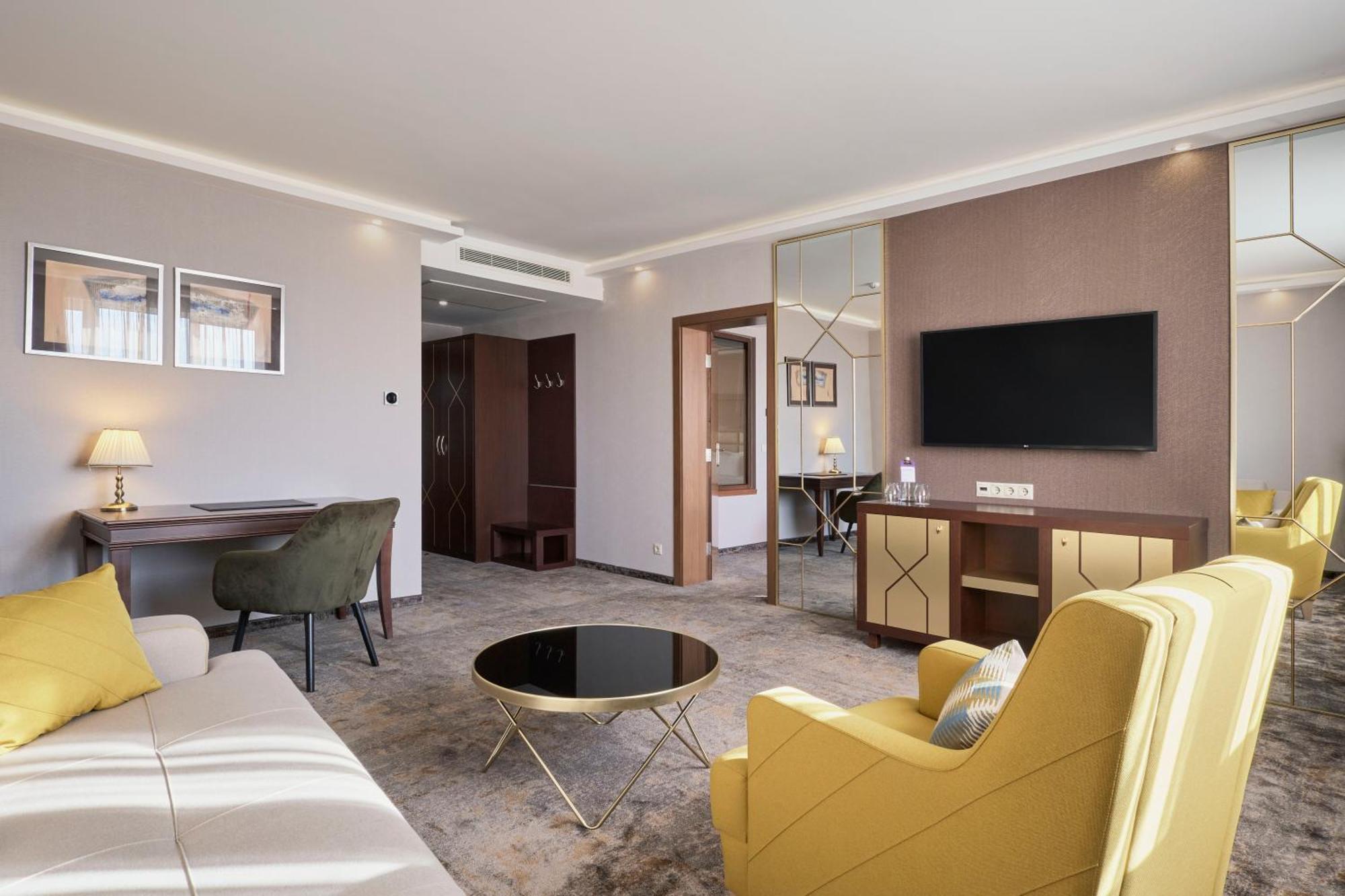 Hotel Imperial Plovdiv, A Member Of Radisson Individuals Екстер'єр фото